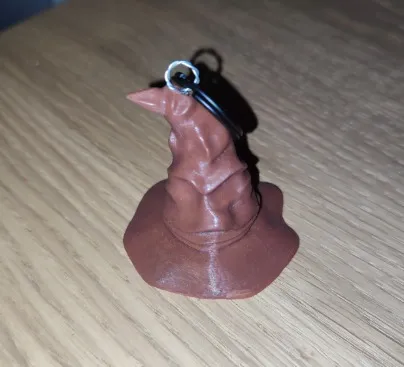 Chaveiro Chapéu Seletor Harry Potter – Magia Impressa em 3D para Fãs!