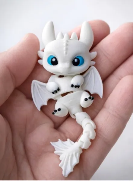 Fúria da Luz Articulada: Miniatura Colecionável Encantadora